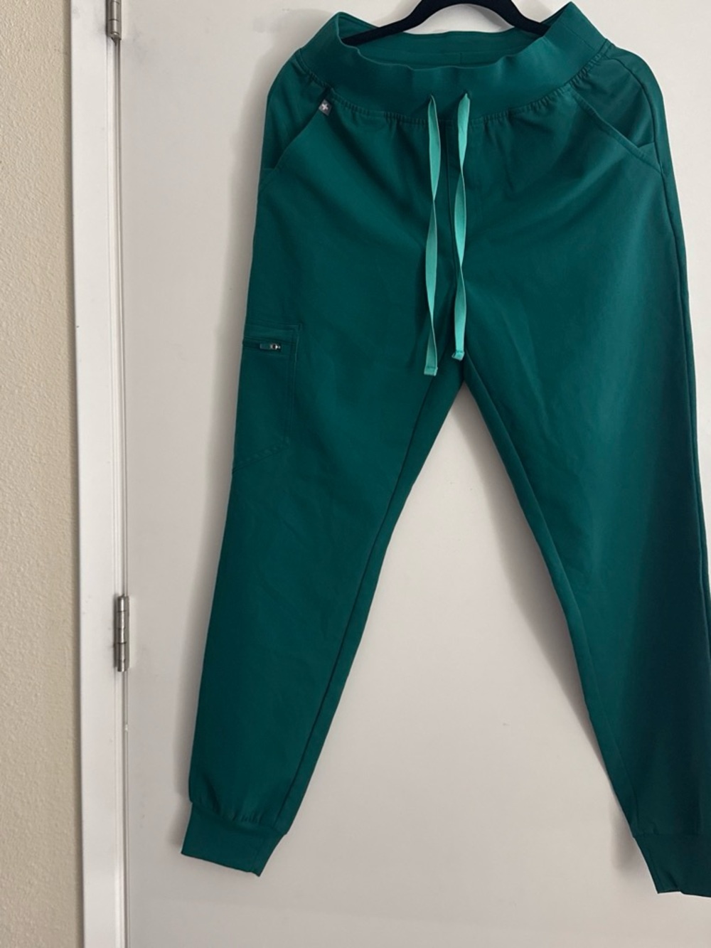 Figs Women's Teal Jogger Sweatpants